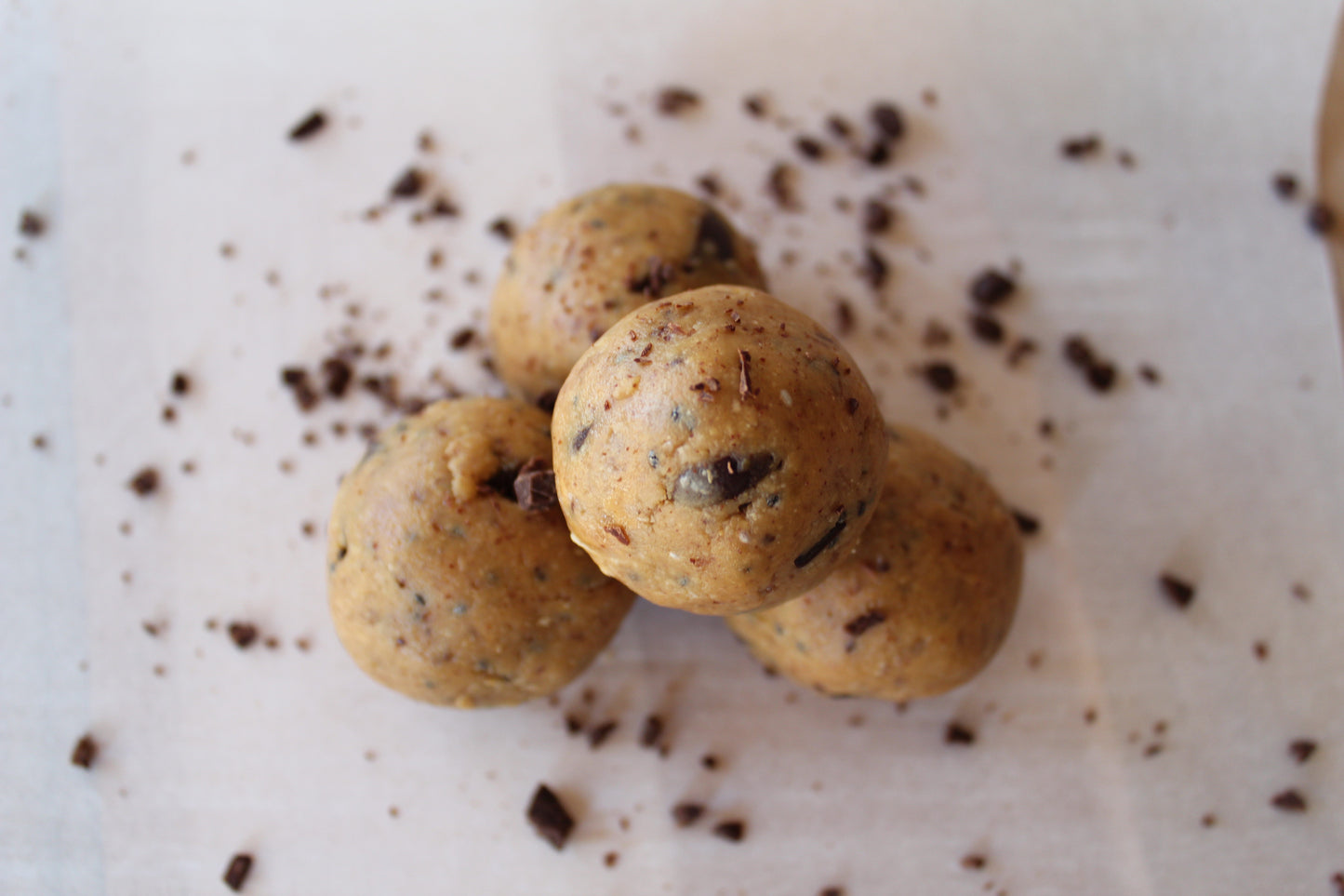 Peanut Butter Chocolate Chip Energy Ball